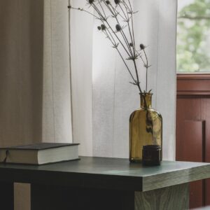 Minimalistyczny prostokątny stolik ze sklejki brzozowej, styl japoński, meble ze sklejki